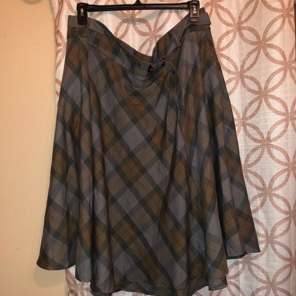 Torrid Outlander Collection McKenzie tartan skirt